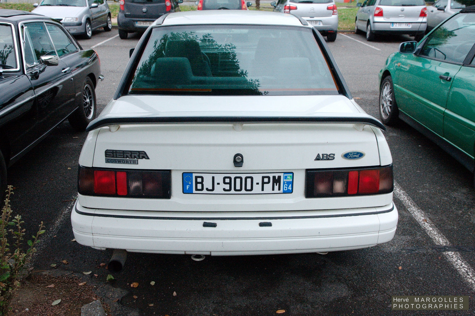 Ford Sierra Cosworth-01.jpg